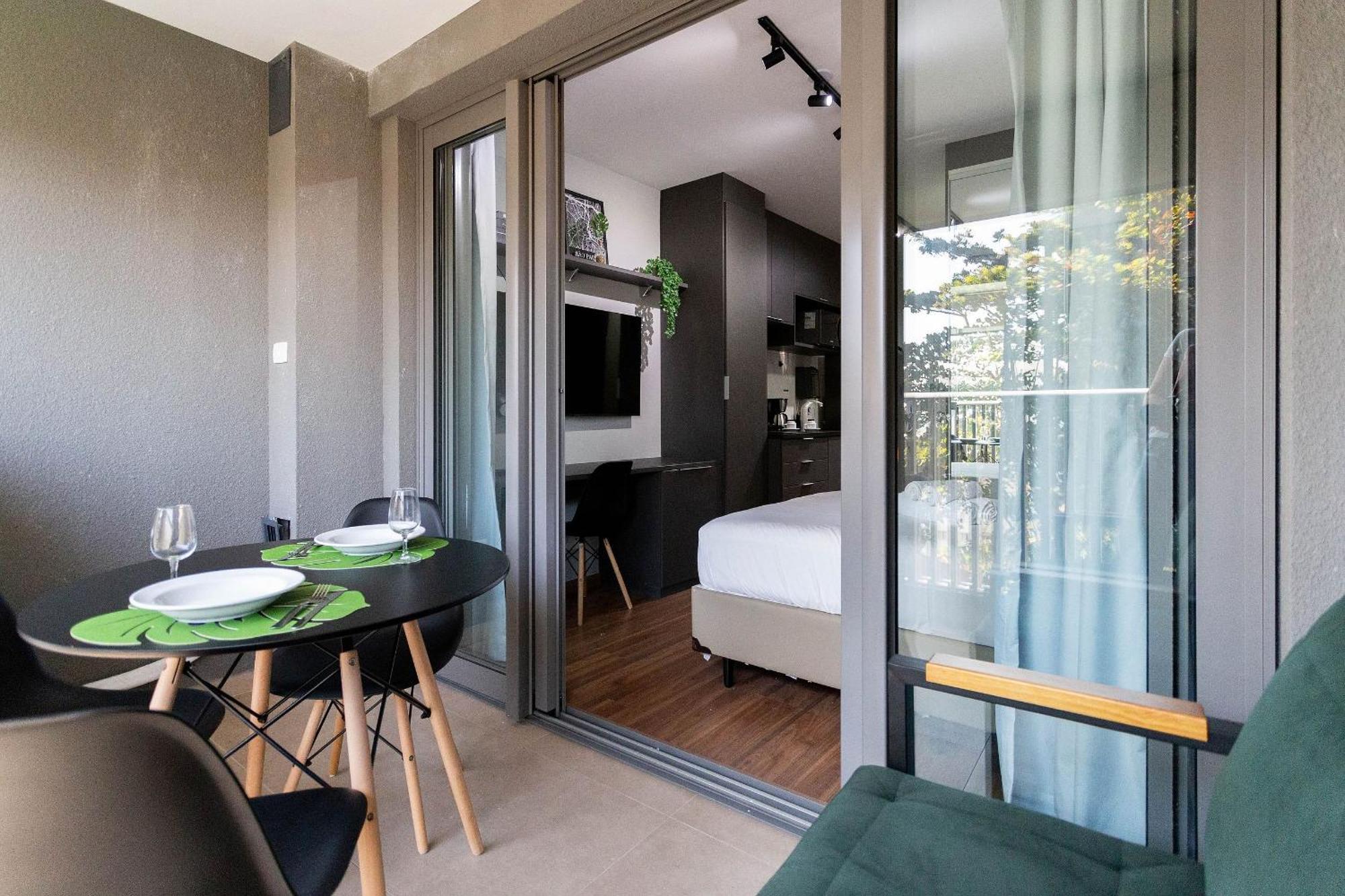 Hub Vila Madalena - Studios Por Temporada 상파울루 외부 사진